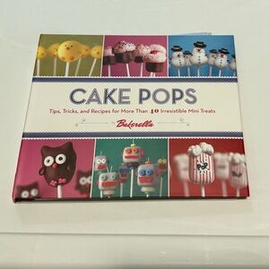 Cake Pops Book by Bakerella